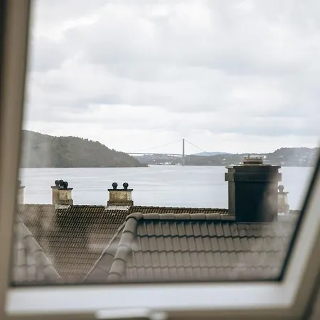 Penthouse - Luxurious With Fjord Views